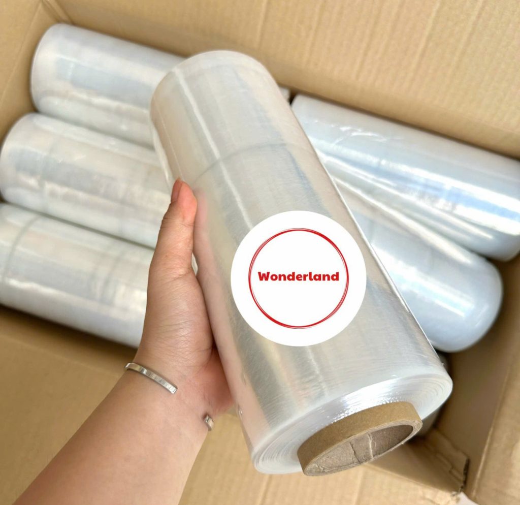 Màng PE Quấn Tay Sản Xuất Tại Công Ty Wonderland