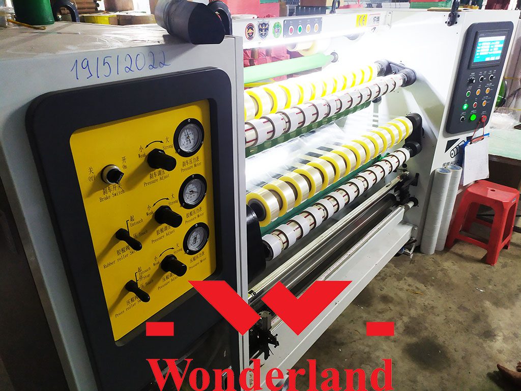 Máy phân cuộn băng keo hiện đại