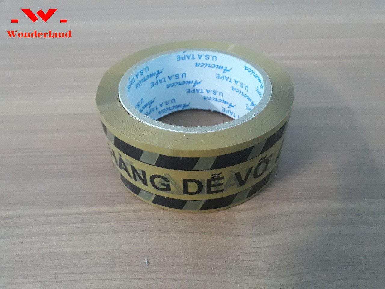Băng keo in chữ cảnh báo