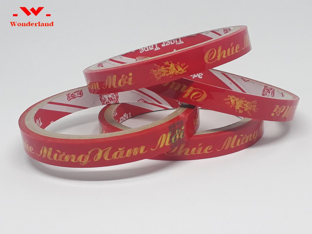 Băng keo in chữ Chúc Mừng Năm Mới