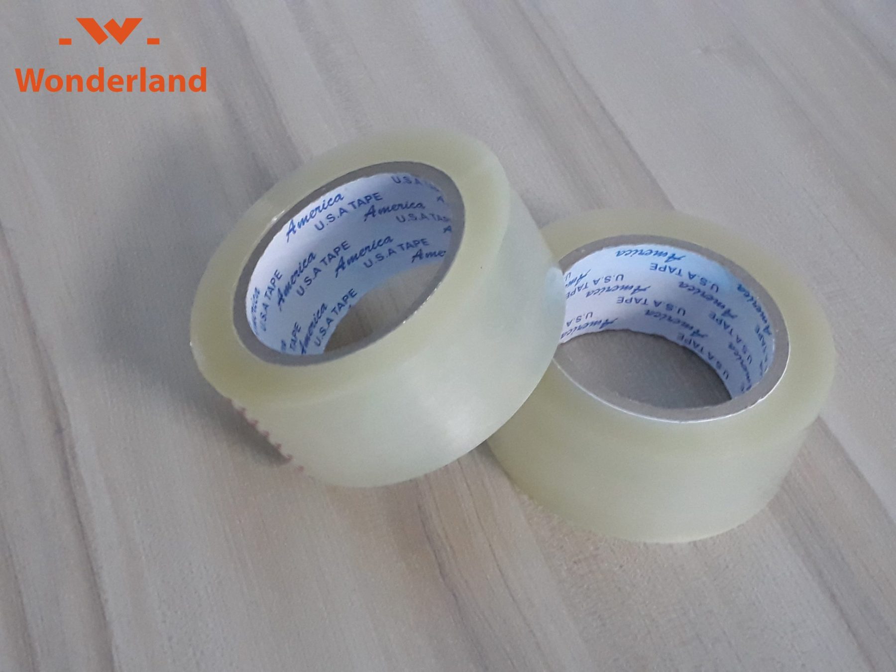 Băng keo trong Wonderland