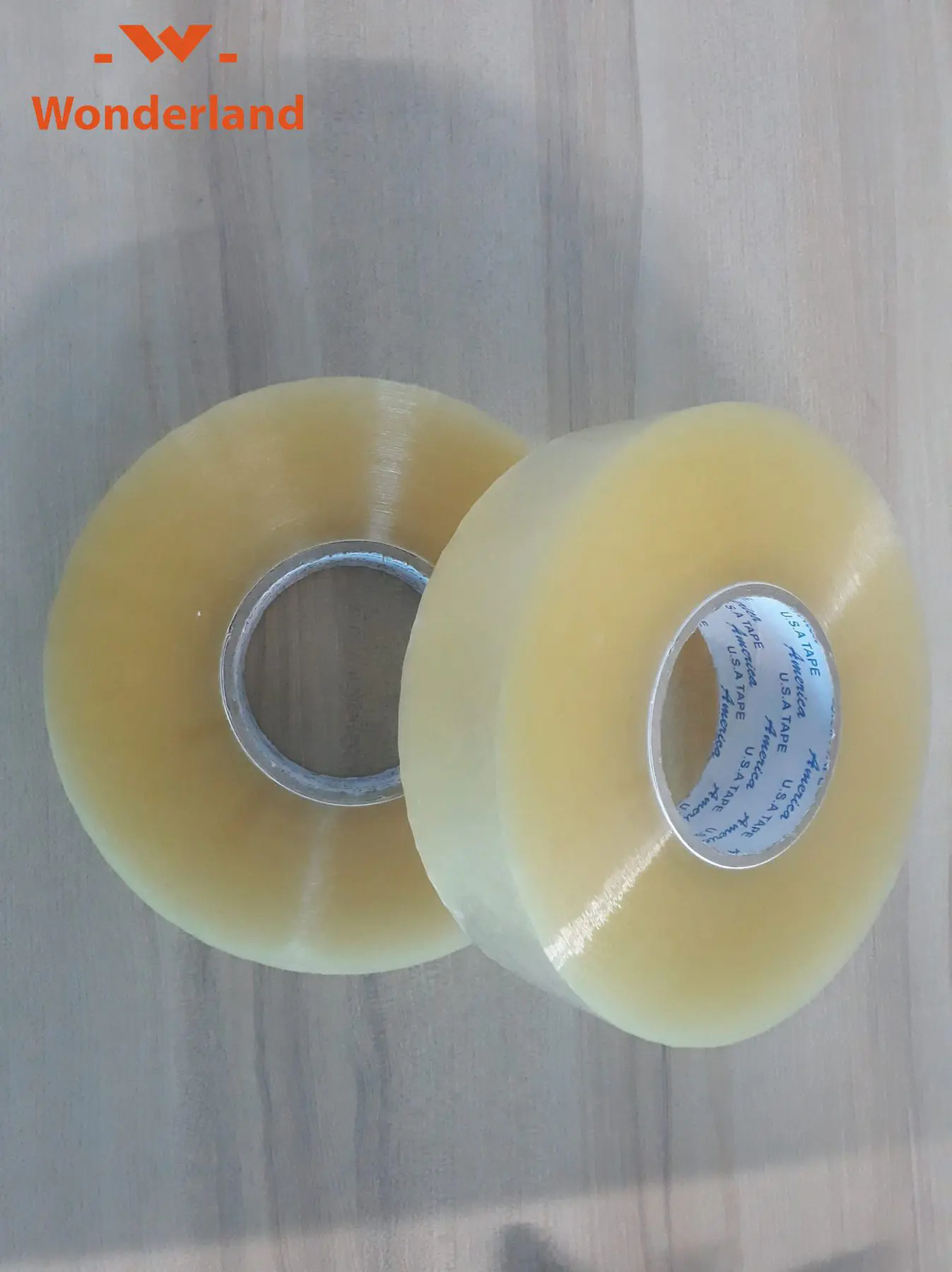 Băng keo trong Wonderland