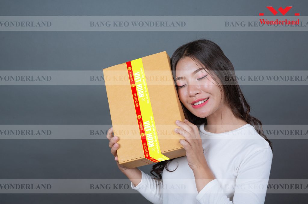 BĂNG KEO IN THƯƠNG HIỆU NGÀNH DỆT MAY SẢN XUẤT TẠI WONDERLAND