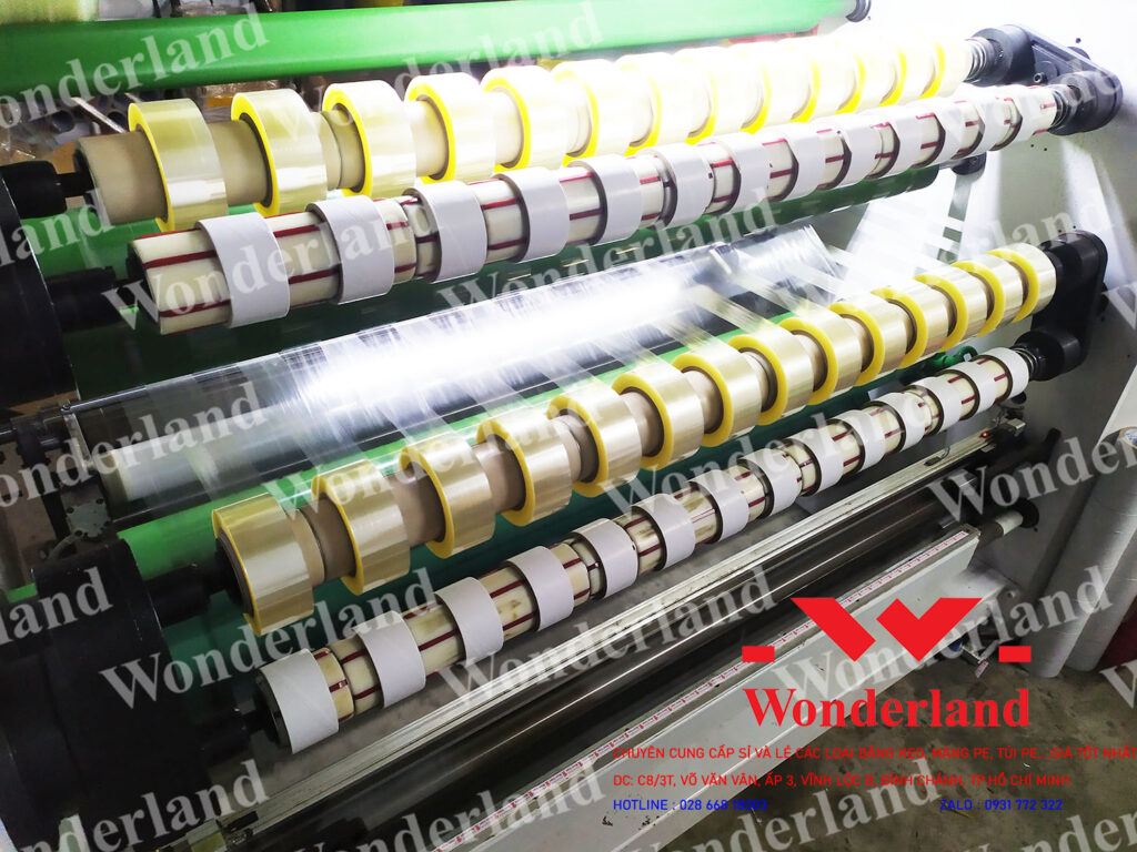 Máy phân cuộn băng keo tự động tại Wonderland