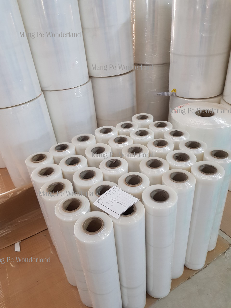 Sản phẩm màng Pe 2,7kg lõi 200 gram